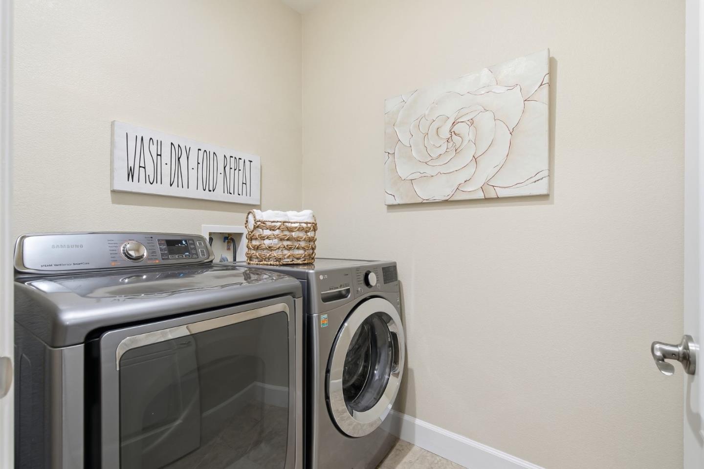 478 Rialto Place San Jose, CA 95128 - Photo 19 of 26 a utility room with dryer and washer