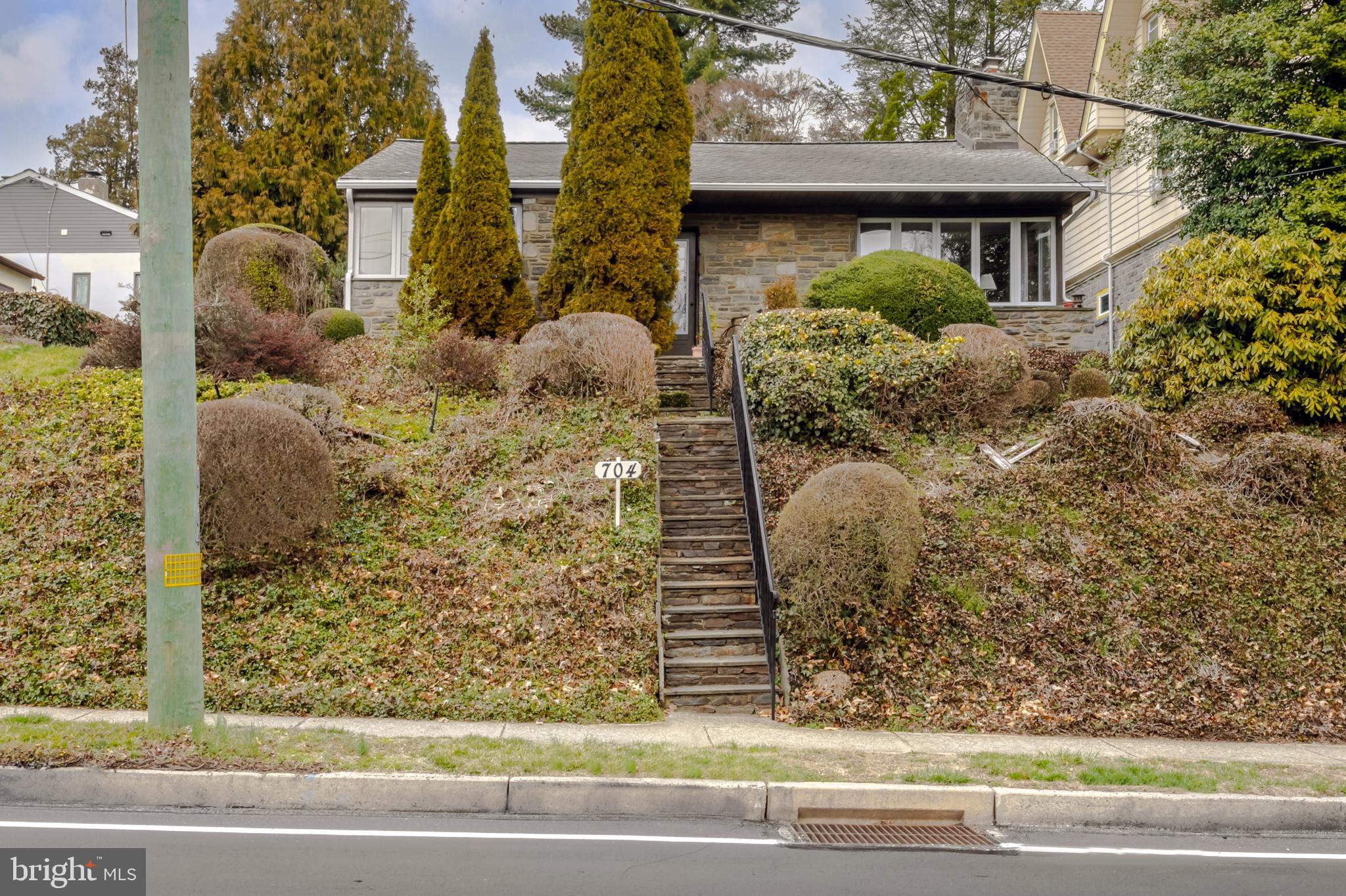 704 East Manoa Road Havertown, PA 19083 - Photo 1 of 31 Gallery Image 1