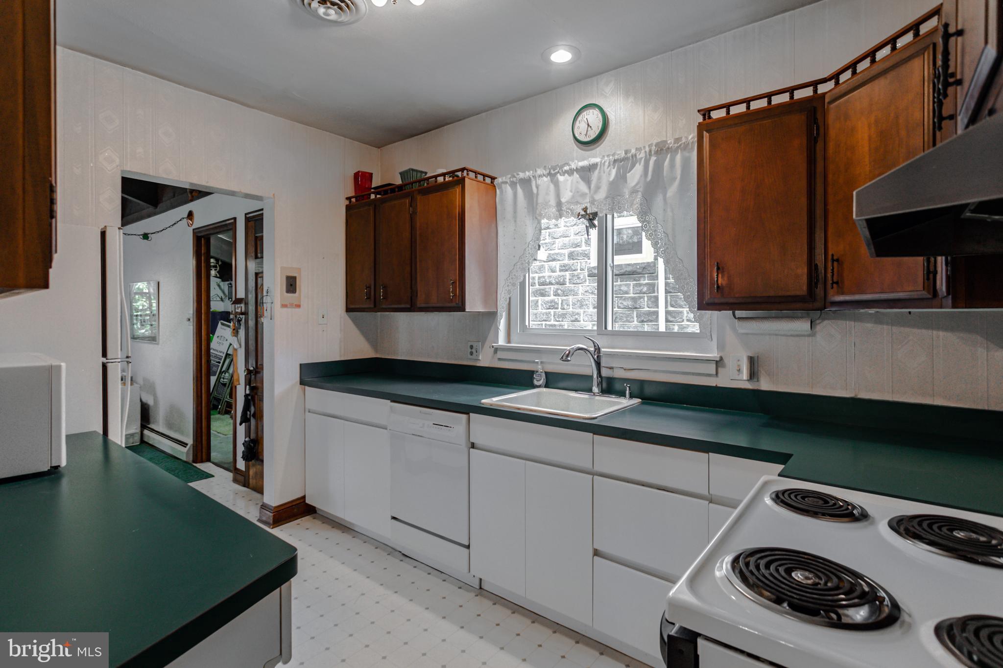 704 East Manoa Road Havertown, PA 19083 - Photo 17 of 31 Gallery Image 17