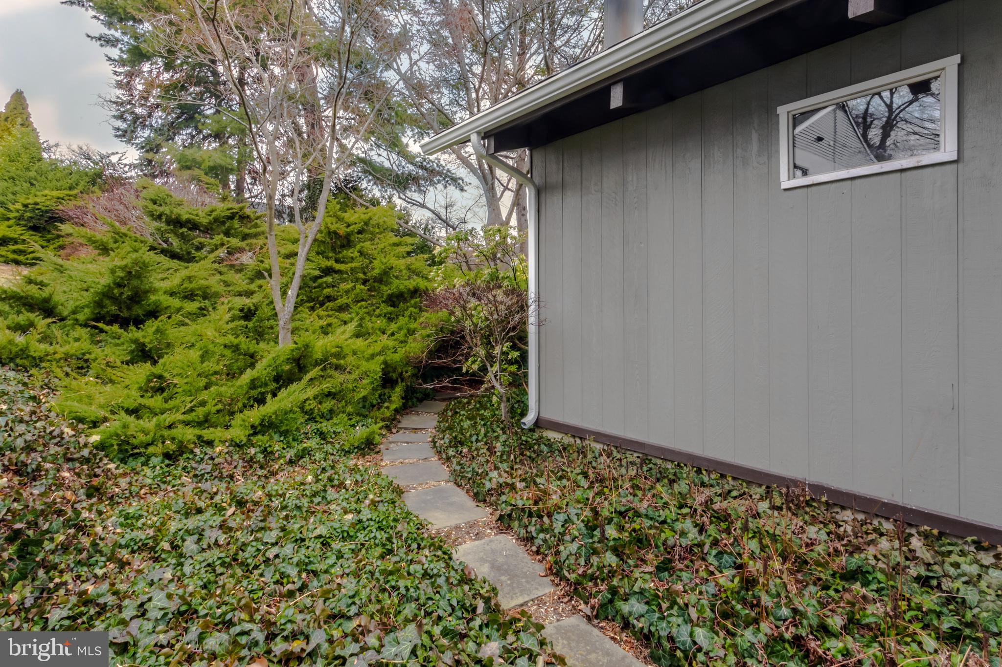 704 East Manoa Road Havertown, PA 19083 - Photo 27 of 31 Gallery Image 27