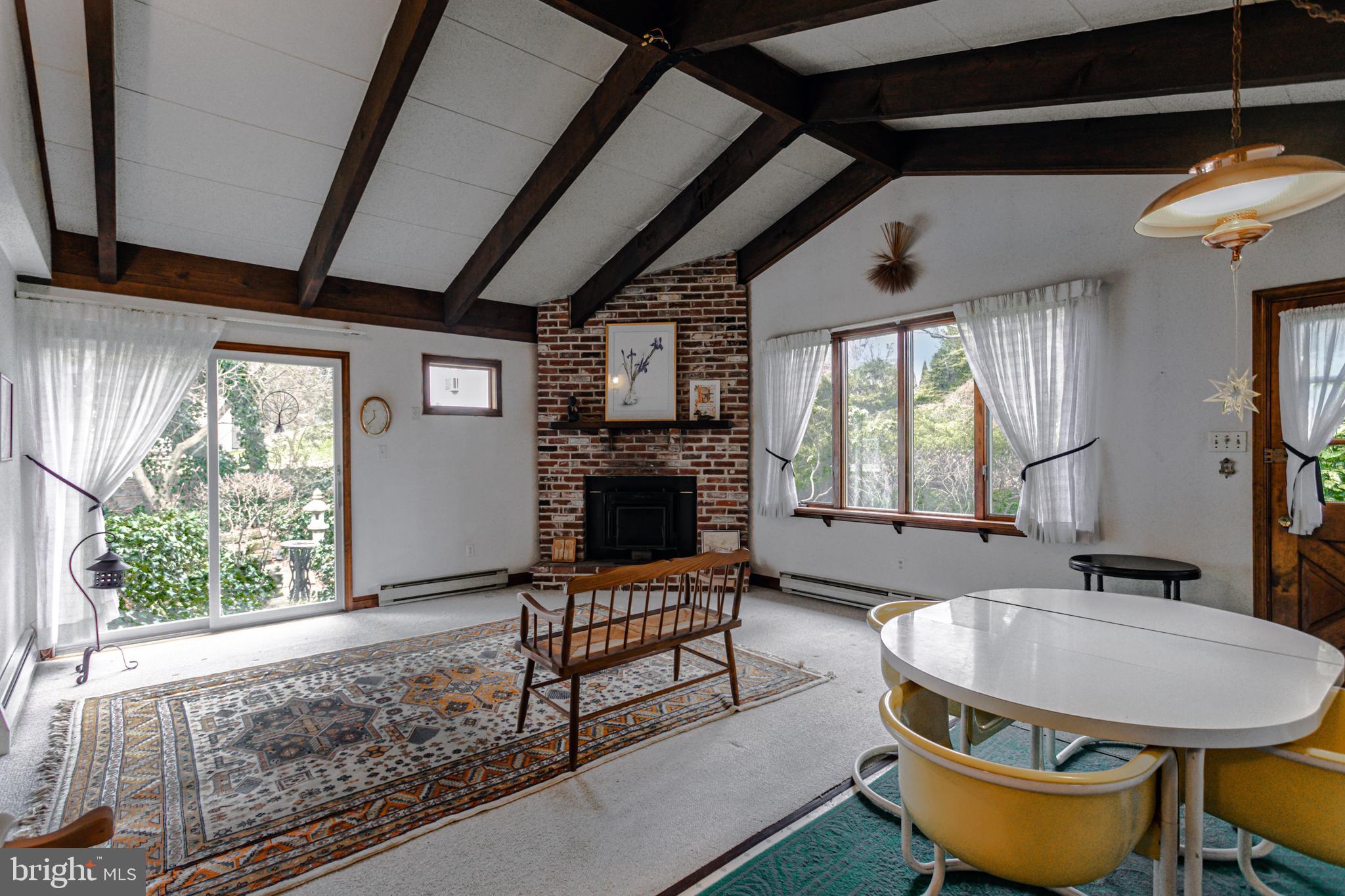 704 East Manoa Road Havertown, PA 19083 - Photo 5 of 31 Gallery Image 5