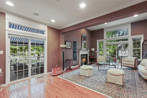 $1,295,000 | 2 Heirloom Court, Rye Brook, NY 10573