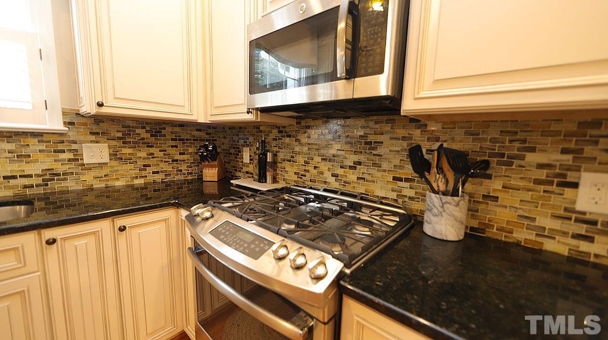 3312 Glade Spring Court Raleigh, NC 27612 - Photo 12 of 29