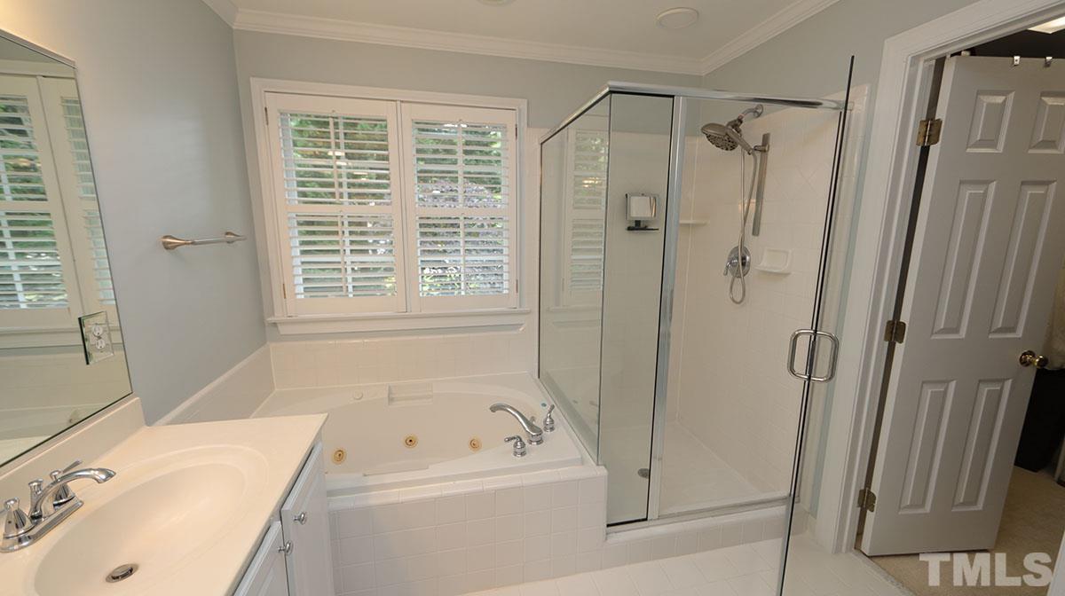 3312 Glade Spring Court Raleigh, NC 27612 - Photo 17 of 29