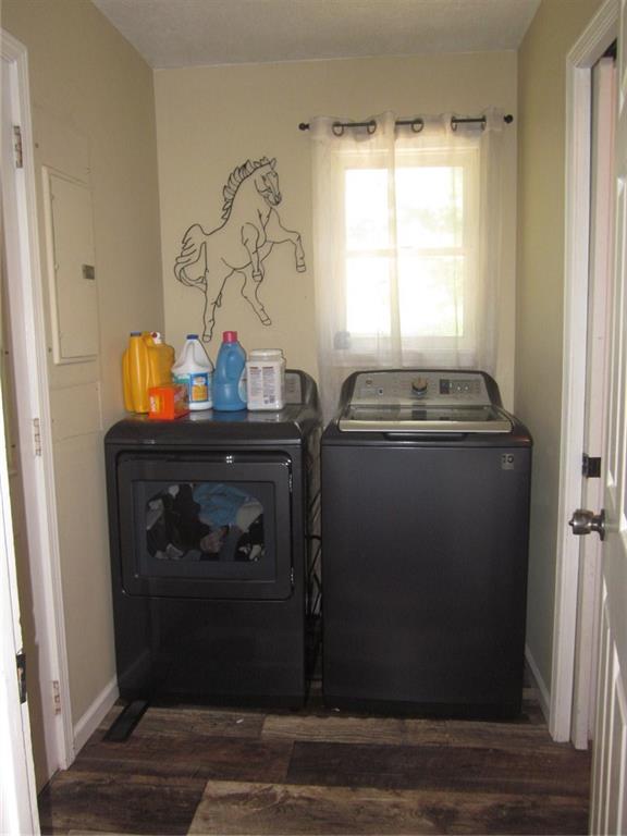 5750 East Base Road Columbus, IN 47203 - Photo 15 of 35 Gallery Image 15