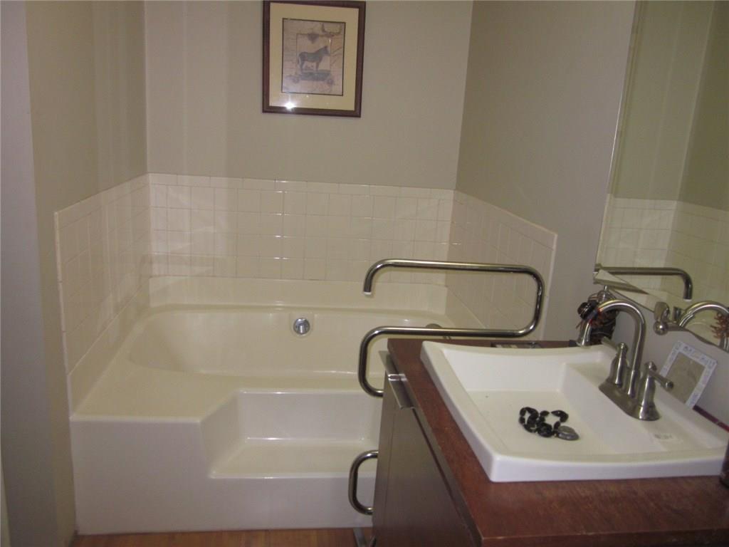 5750 East Base Road Columbus, IN 47203 - Photo 21 of 35 Gallery Image 21