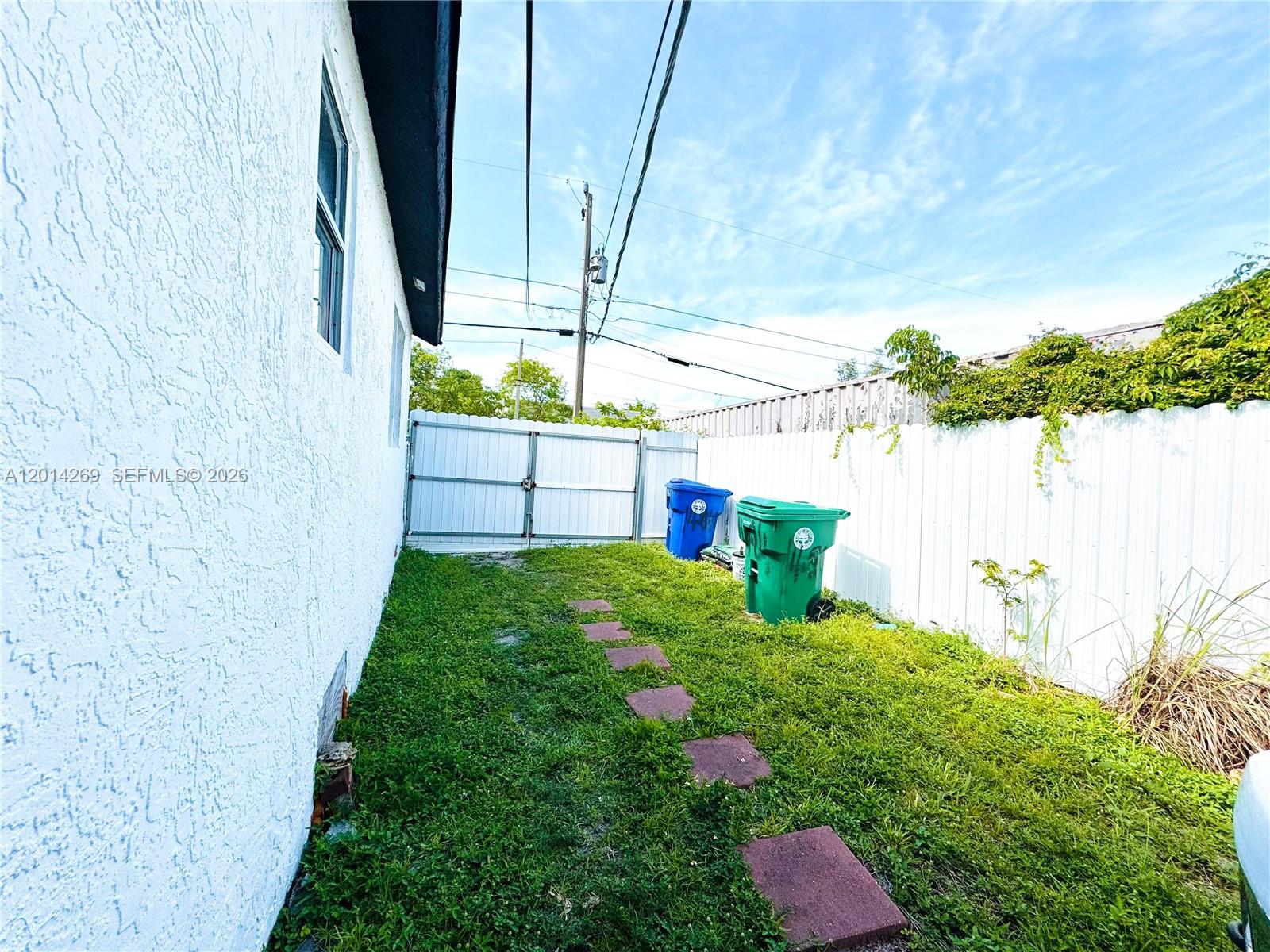 1484 Northwest 60th Street Miami, FL 33142 - Photo 25 of 28