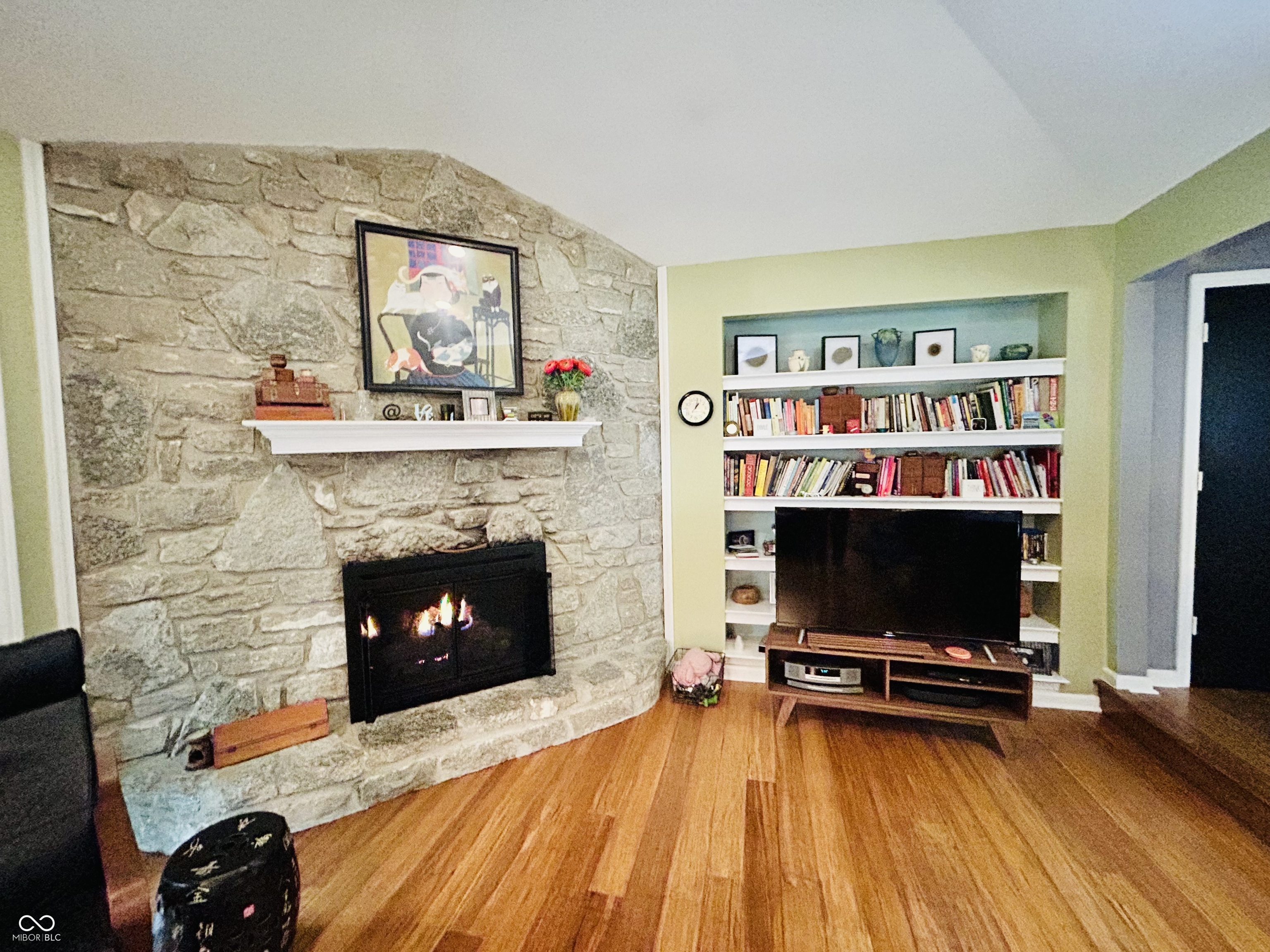 490 Valley Way Road Greenwood, IN 46142 - Photo 11 of 42 Gallery Image 11