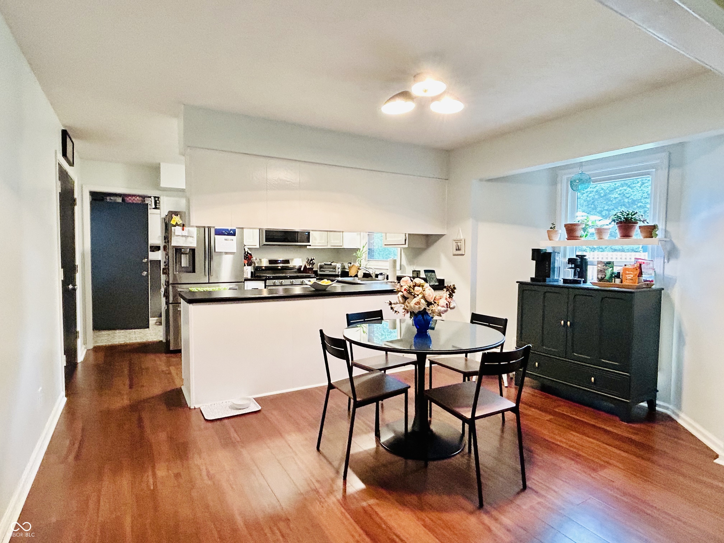 490 Valley Way Road Greenwood, IN 46142 - Photo 21 of 42 Gallery Image 21