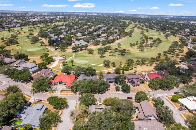 $399,500 | 6202 Lost Creek Drive, Corpus Christi, TX 78413