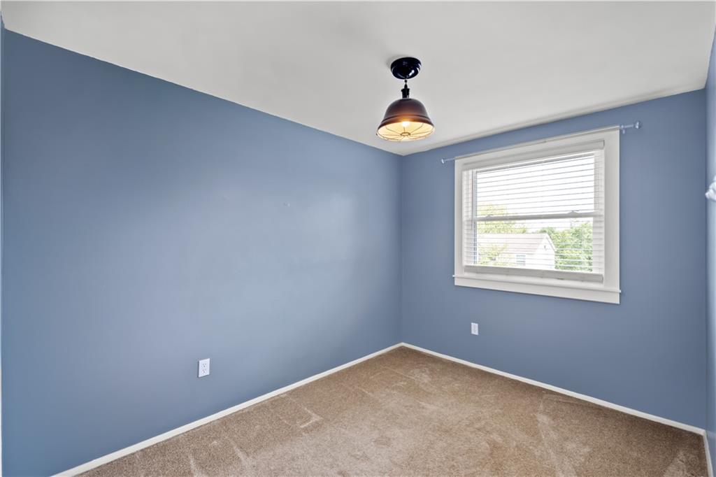 226 Briar Path Imperial, PA 15126 - Photo 16 of 33 an empty room with a window
