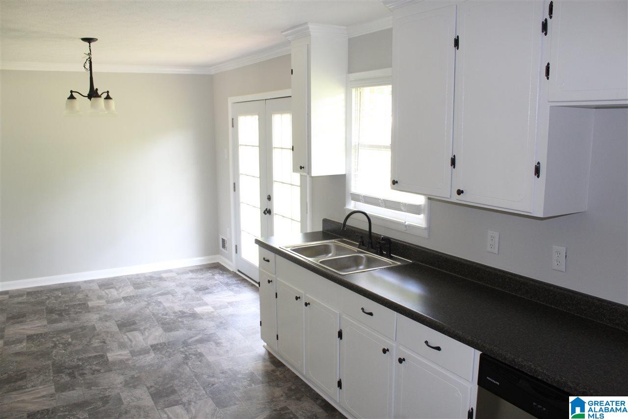216 Patricia Road Anniston, AL 36206 - Photo 14 of 35