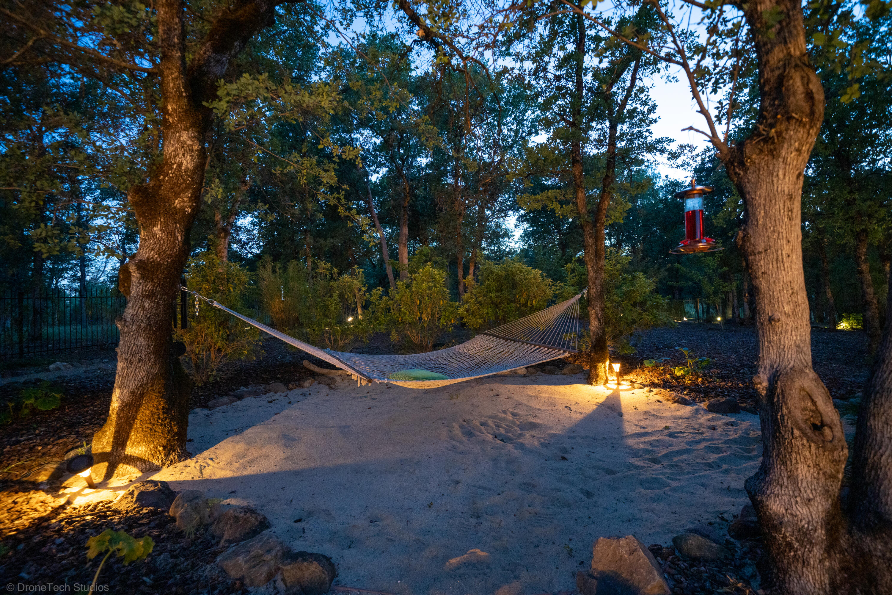 13096 Tierra Heights Road Redding, CA 96003 - Photo 103 of 105 Night-36