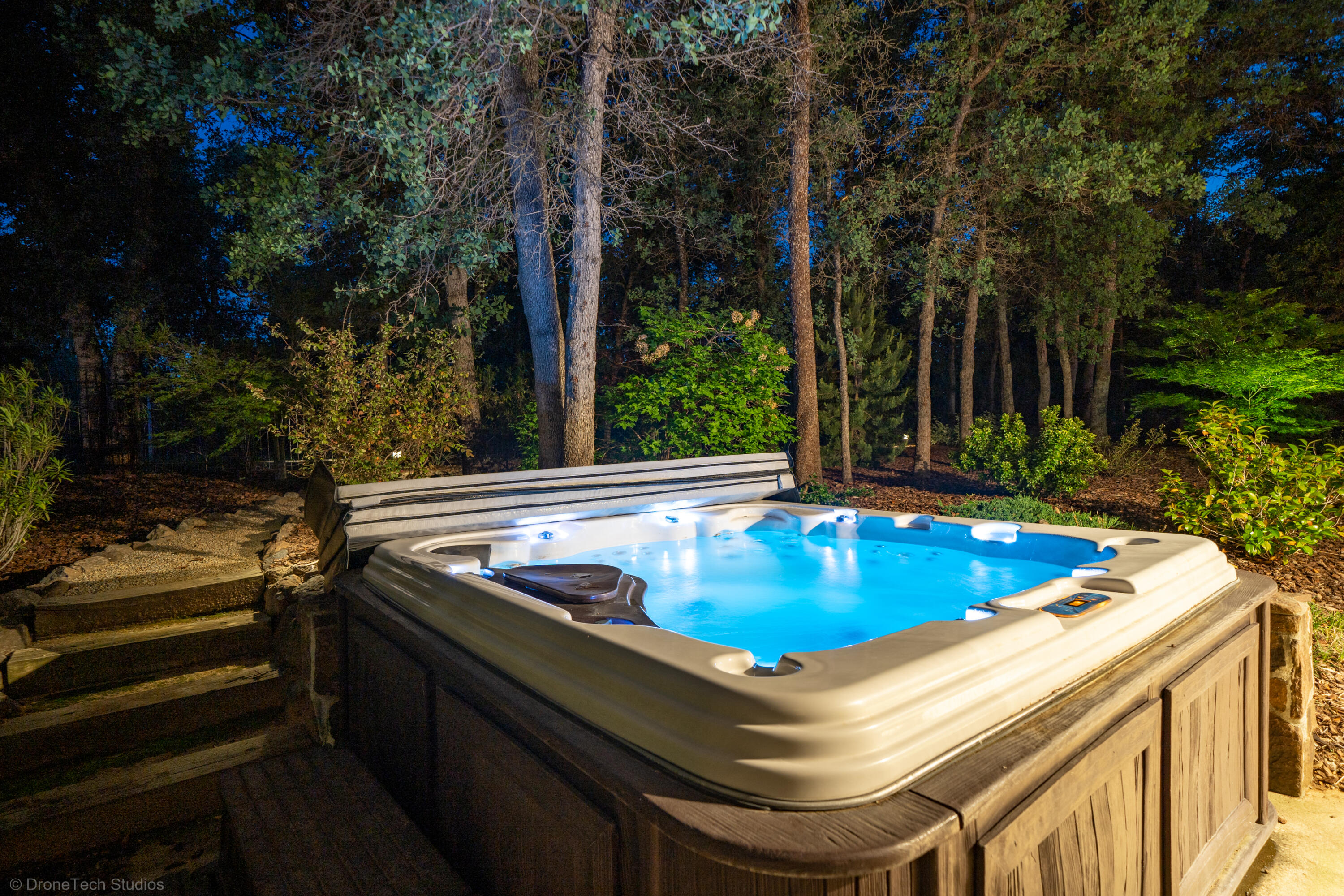 13096 Tierra Heights Road Redding, CA 96003 - Photo 105 of 105 Night-43