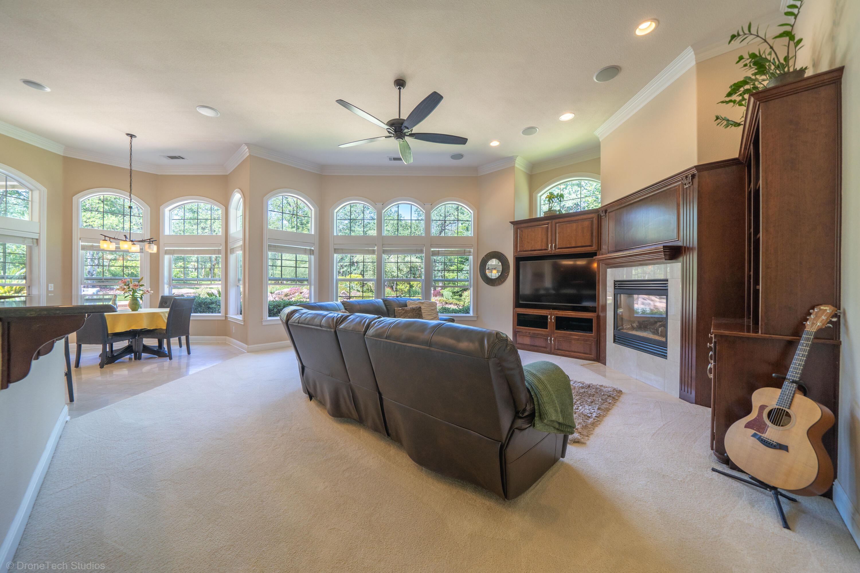13096 Tierra Heights Road Redding, CA 96003 - Photo 12 of 105 Interior-11