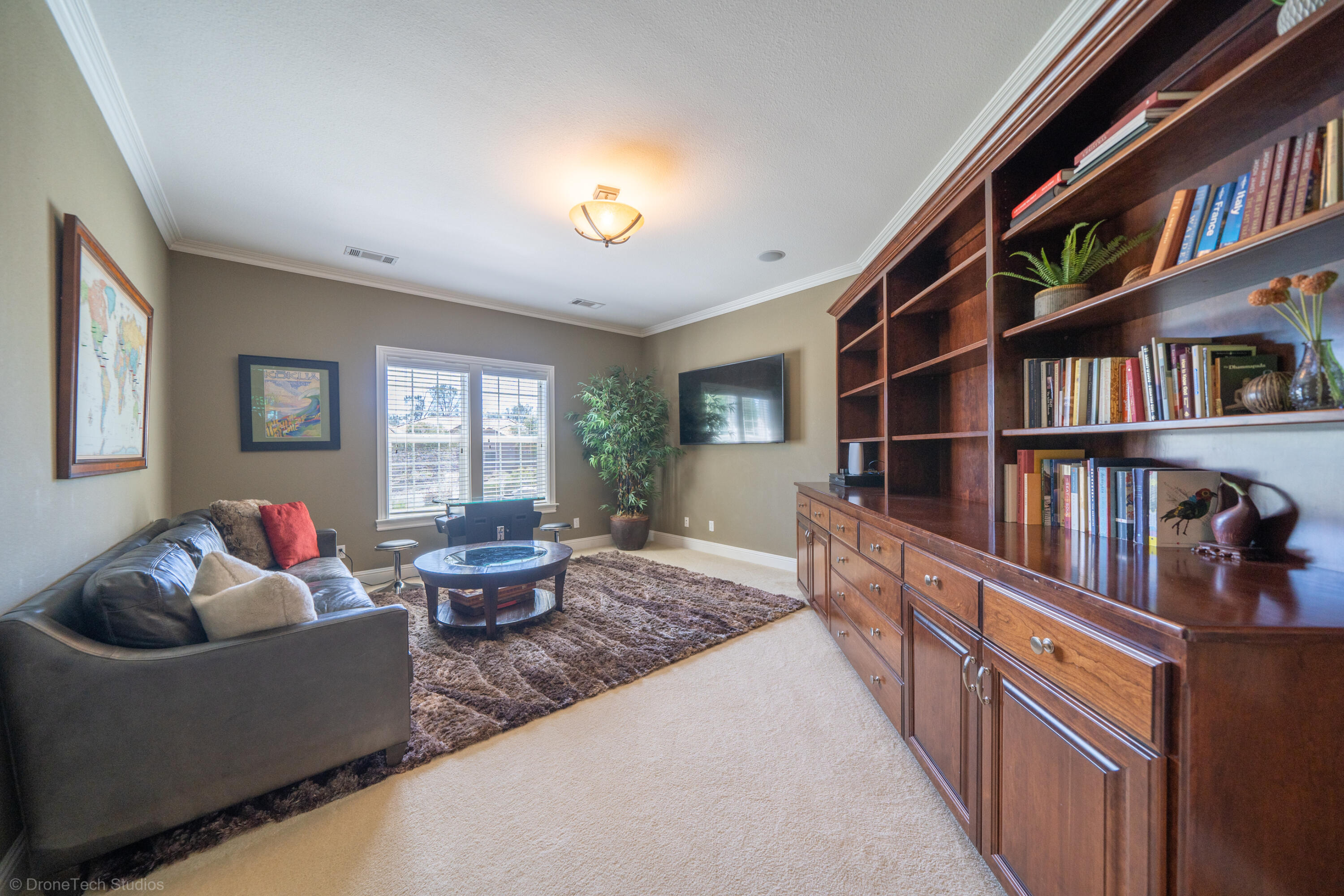 13096 Tierra Heights Road Redding, CA 96003 - Photo 18 of 105 Interior-22