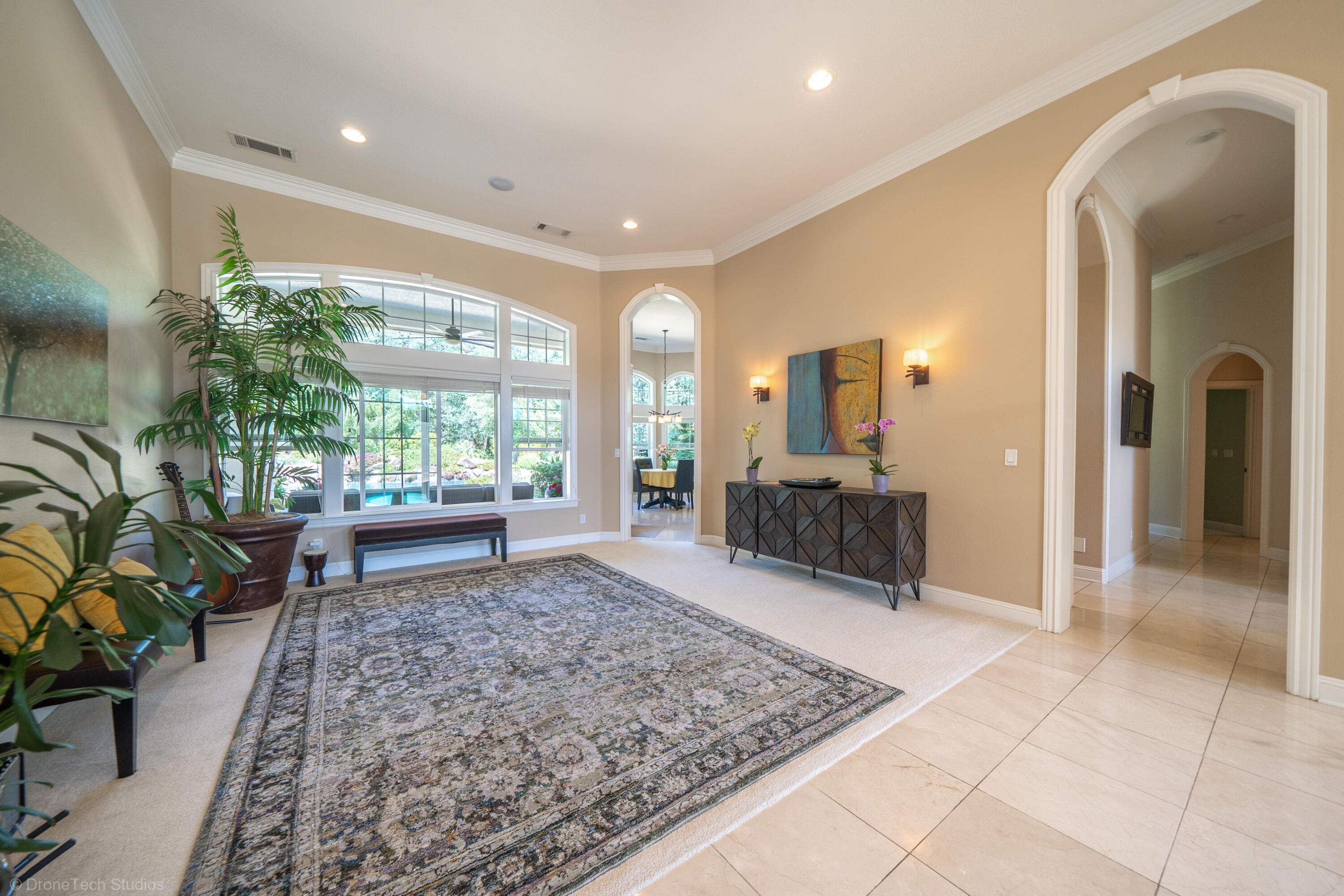13096 Tierra Heights Road Redding, CA 96003 - Photo 21 of 105 Interior-7