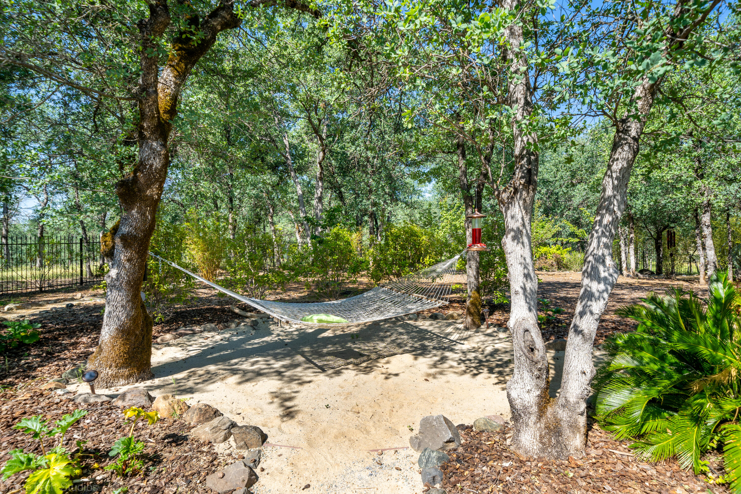 13096 Tierra Heights Road Redding, CA 96003 - Photo 46 of 105 Exterior-66