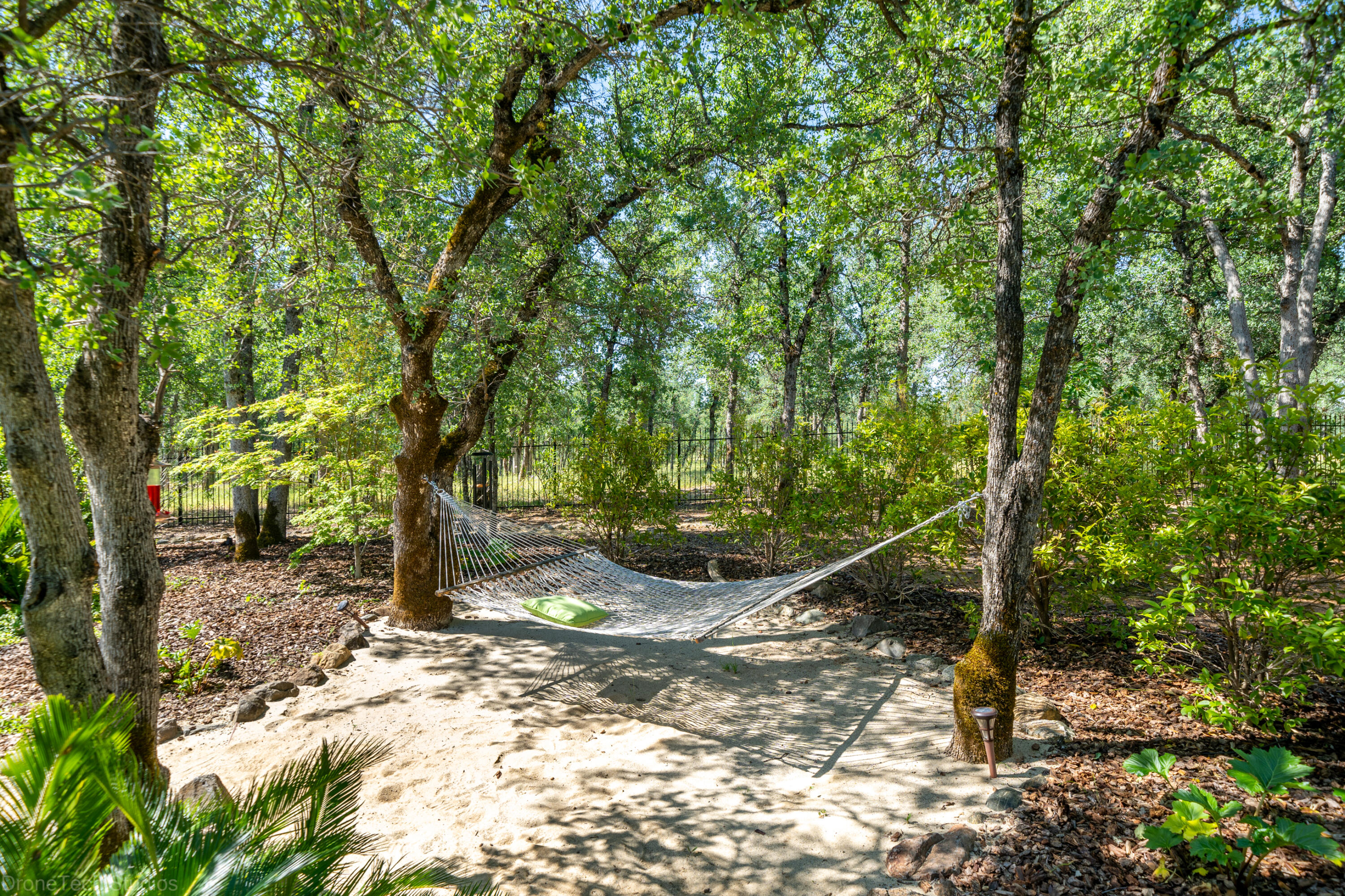 13096 Tierra Heights Road Redding, CA 96003 - Photo 47 of 105 Exterior-67