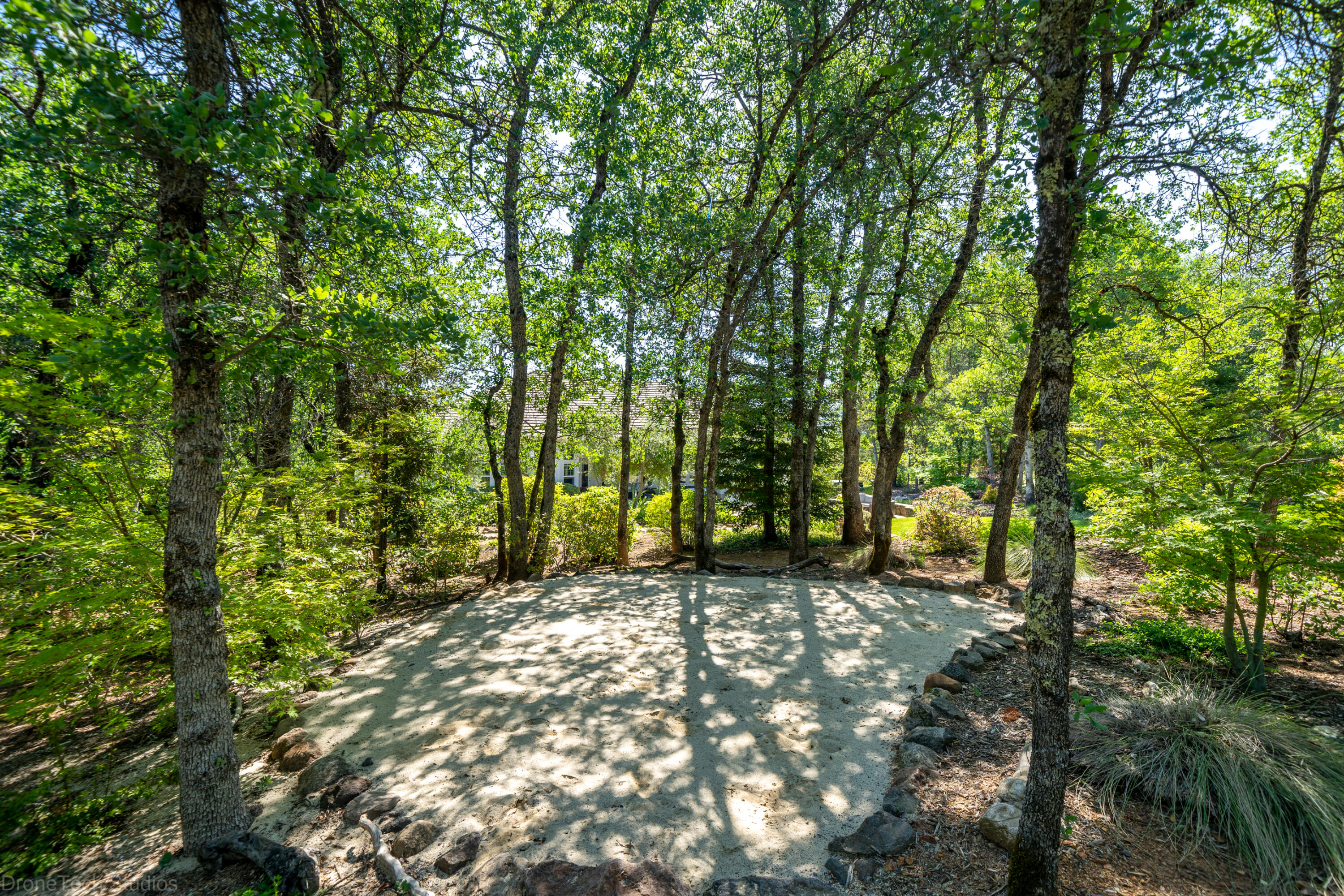13096 Tierra Heights Road Redding, CA 96003 - Photo 51 of 105 Exterior-71