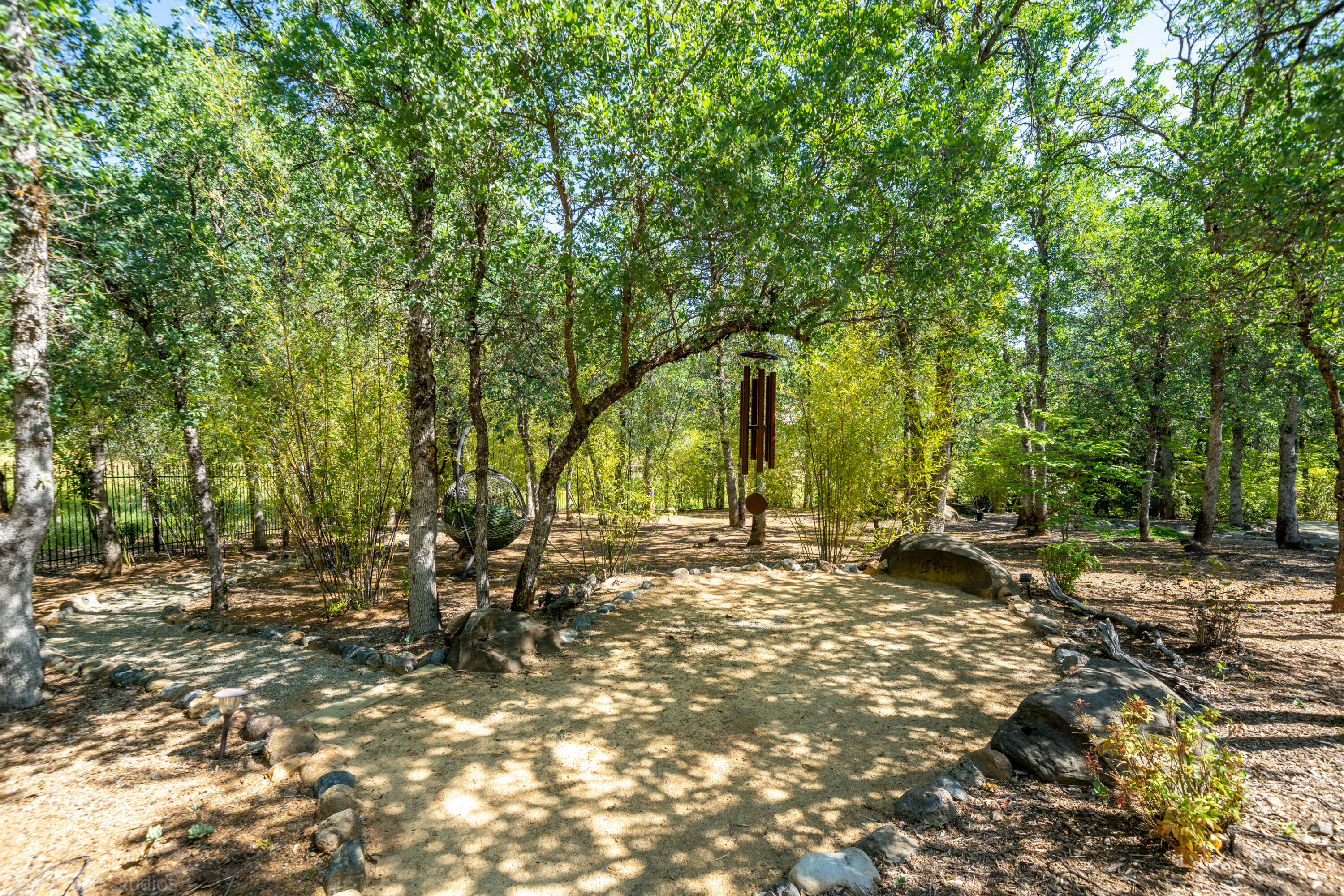 13096 Tierra Heights Road Redding, CA 96003 - Photo 58 of 105 Exterior-81