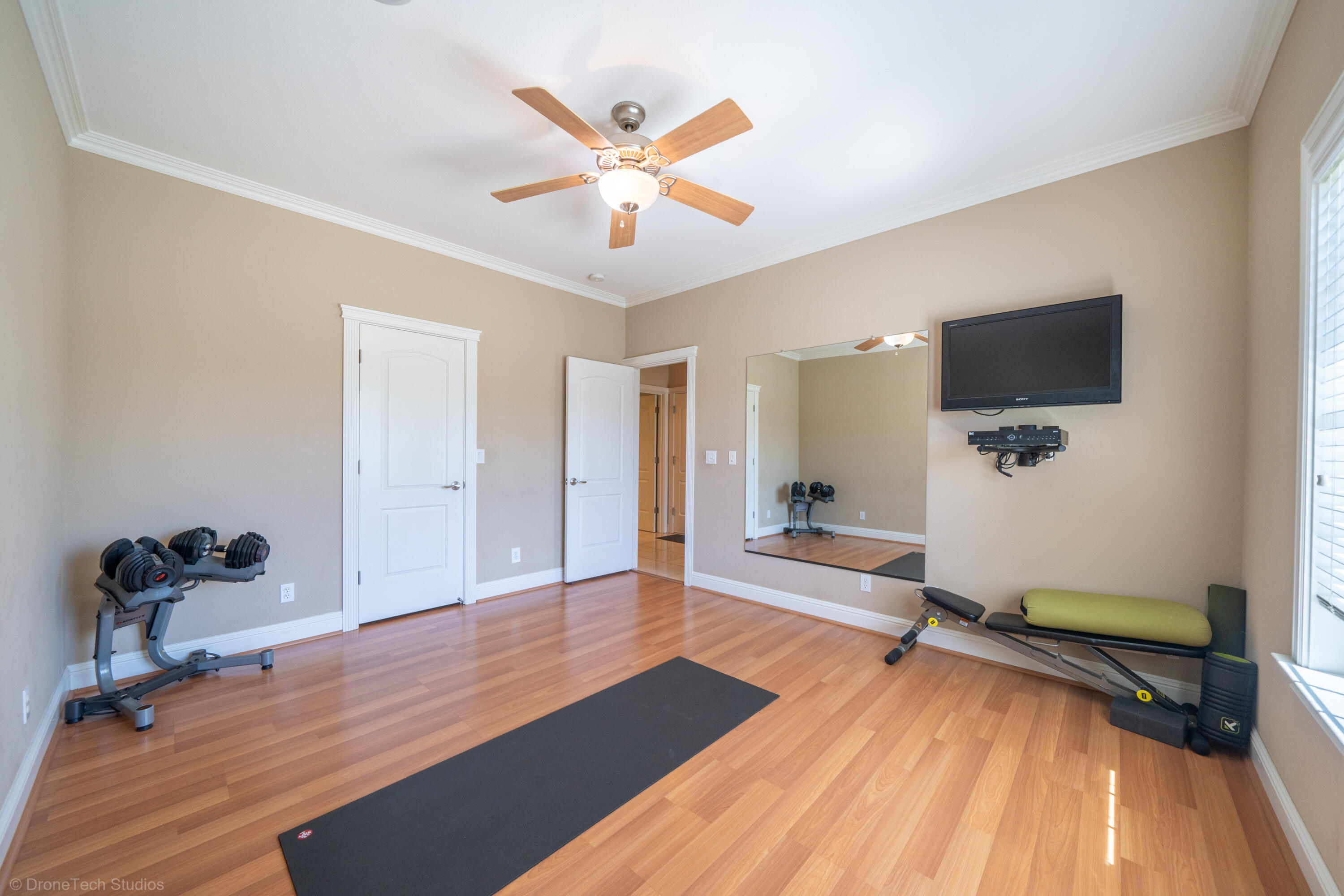 13096 Tierra Heights Road Redding, CA 96003 - Photo 68 of 105 Interior-26