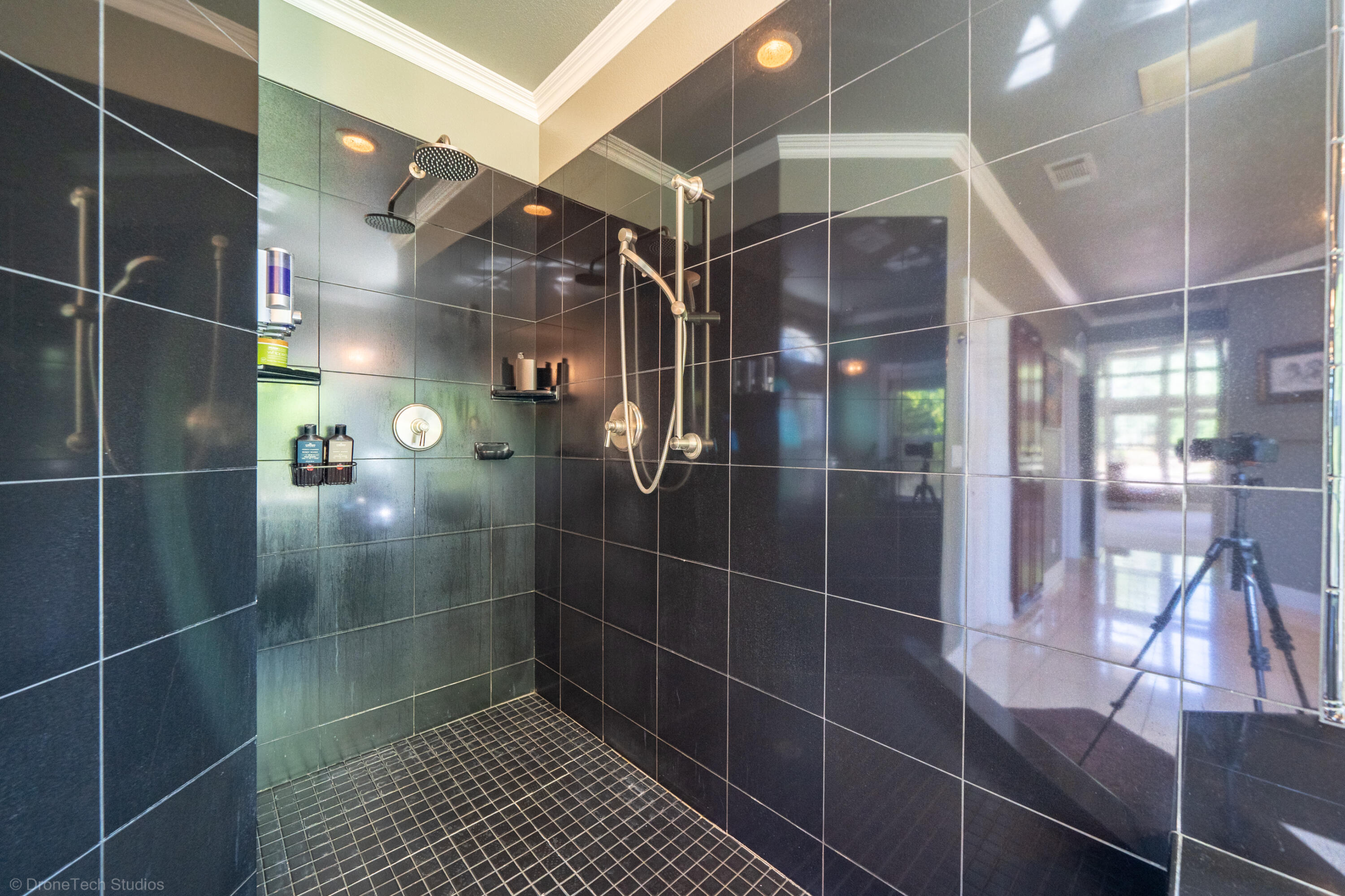 13096 Tierra Heights Road Redding, CA 96003 - Photo 75 of 105 Interior-39