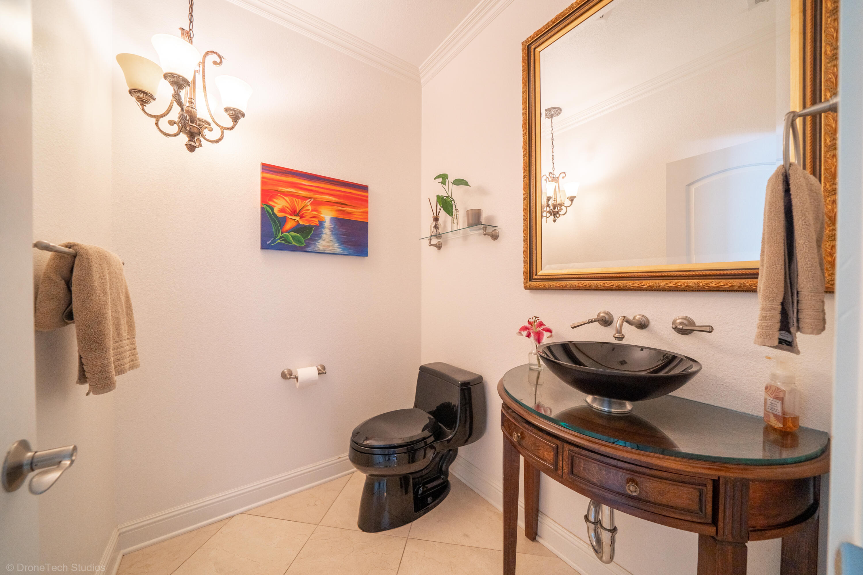 13096 Tierra Heights Road Redding, CA 96003 - Photo 78 of 105 Interior-44