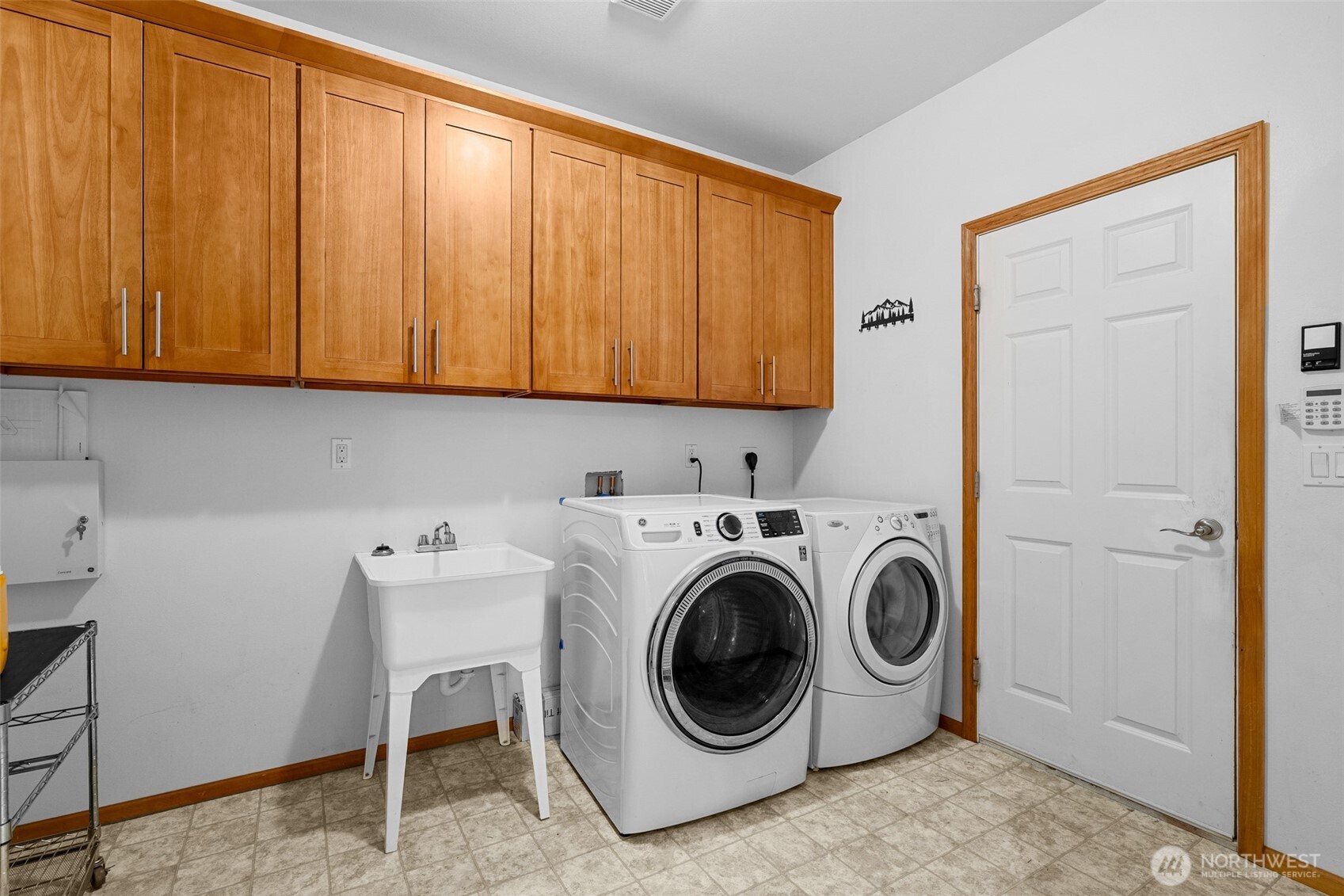 2311 202nd Avenue Southwest Lakebay, WA 98349 - Photo 28 of 39 a utility room with dryer and washer