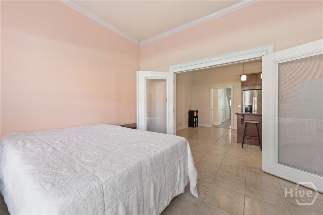 516 West 37th Street Savannah, GA 31415 - Photo 19 of 43 Studio looking into Kitchen
