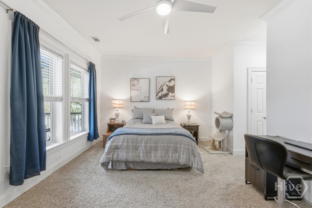 516 West 37th Street Savannah, GA 31415 - Photo 30 of 43 Large Primary Suite