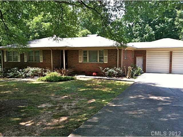 5015 Nevin Road Charlotte, NC 28269 - Photo 1 of 16 Gallery Image 1