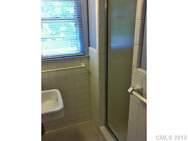5015 Nevin Road Charlotte, NC 28269 - Photo 11 of 16 Gallery Image 11