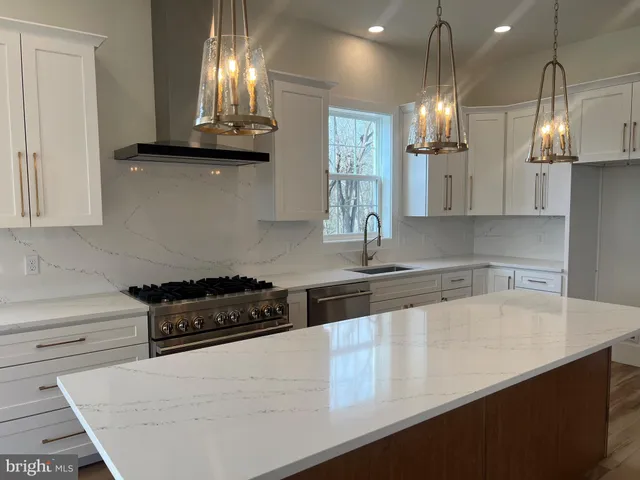 $827,900 | 179 Ellicott Road, Avondale, PA 19311