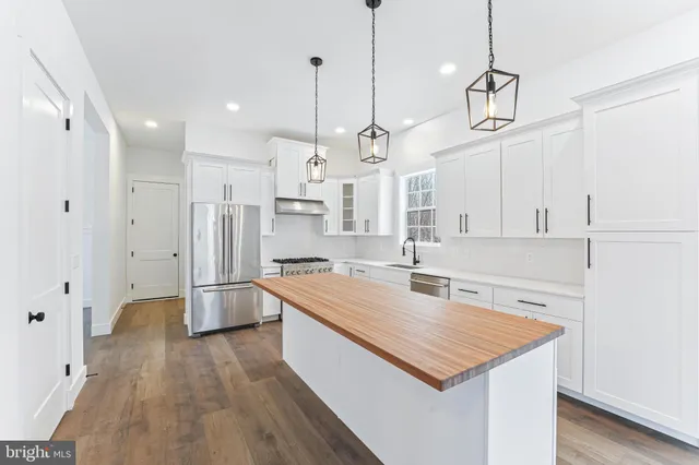 $827,900 | 179 Ellicott Road, Avondale, PA 19311