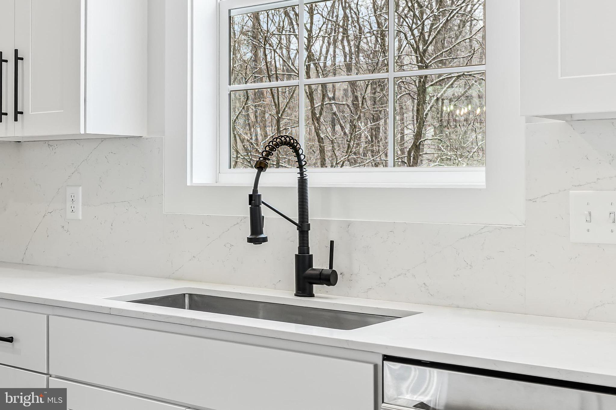 179 Ellicott Road Avondale, PA 19311 - Photo 5 of 56 a close view of sink