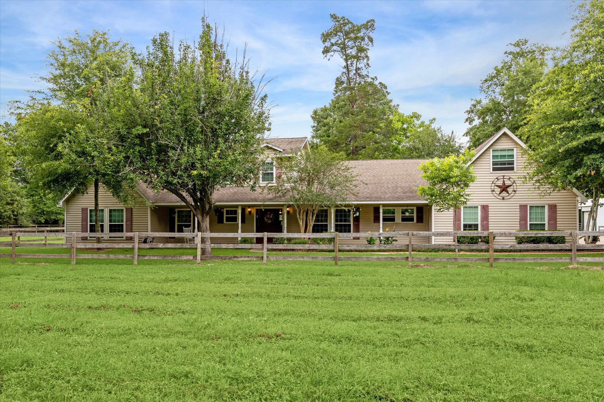 17814 Seidel Cemetary Road Tomball, TX 77377 - Photo 4 of 30 front view of a house with a yard
