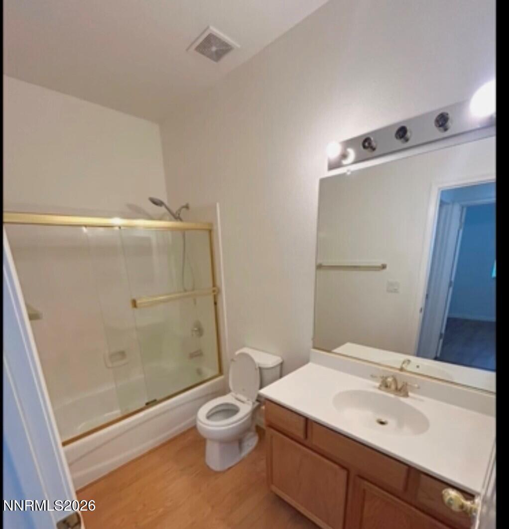 1601 Mountain Lane Reno, NV 89521 - Photo 9 of 10 Hall Bath