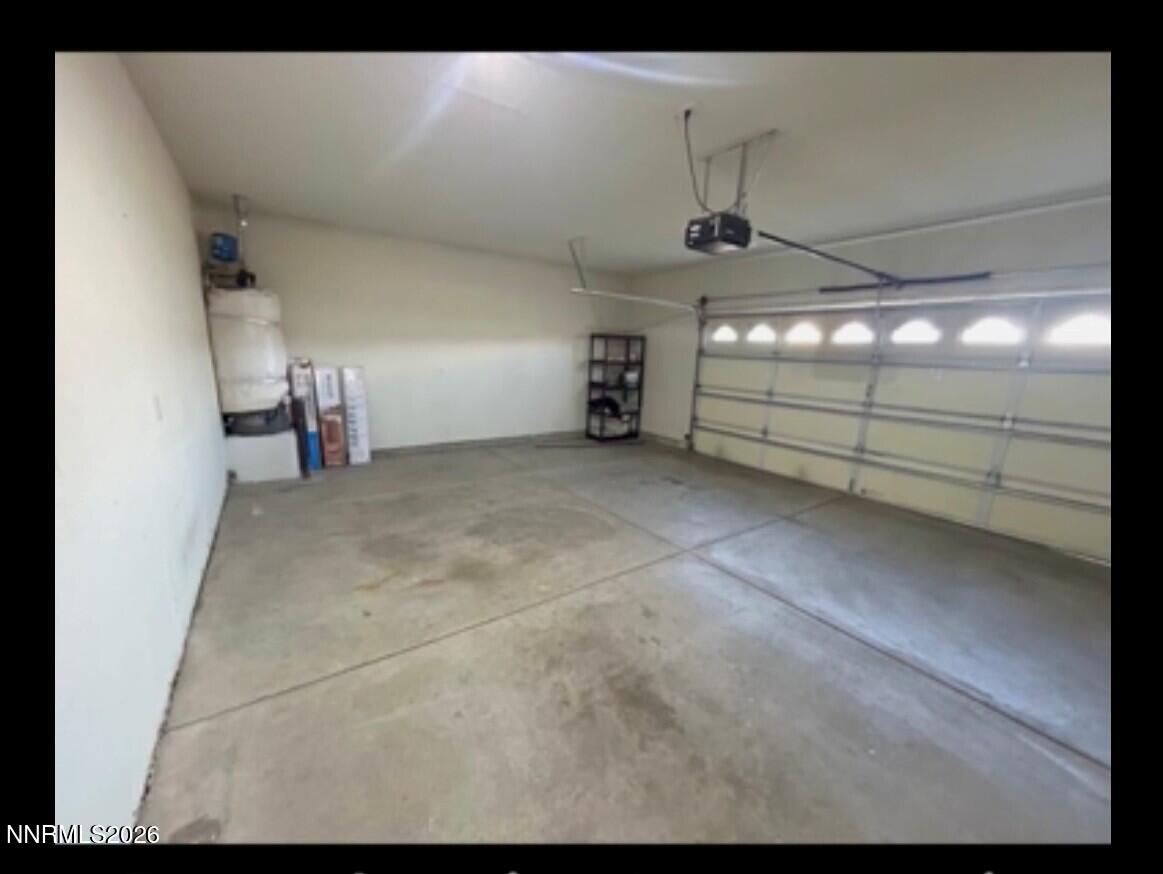 1601 Mountain Lane Reno, NV 89521 - Photo 10 of 10 Garage