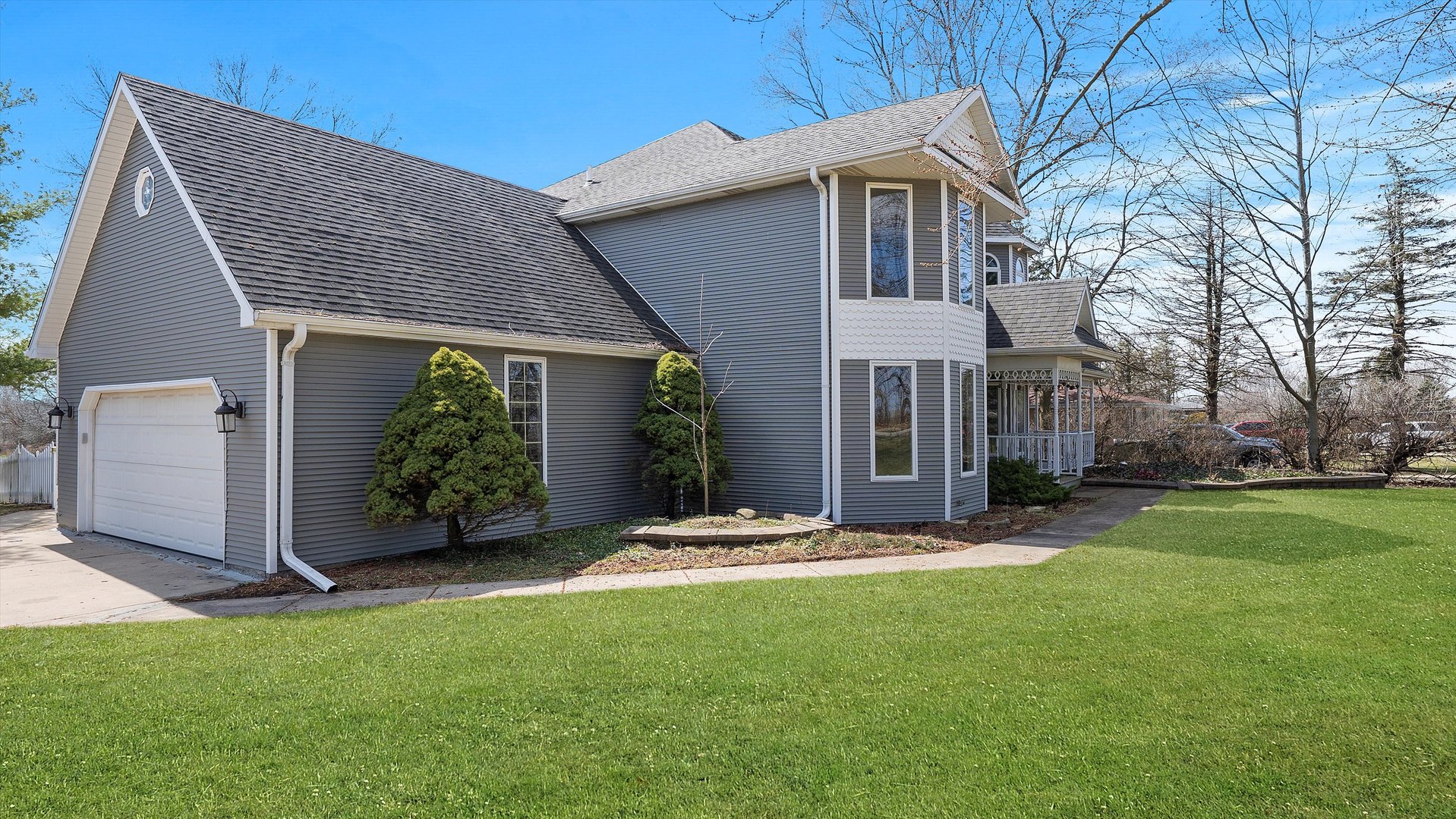 Undisclosed Address Elwood, IL 60421 - Photo 4 of 41 a front view of a house with a yard