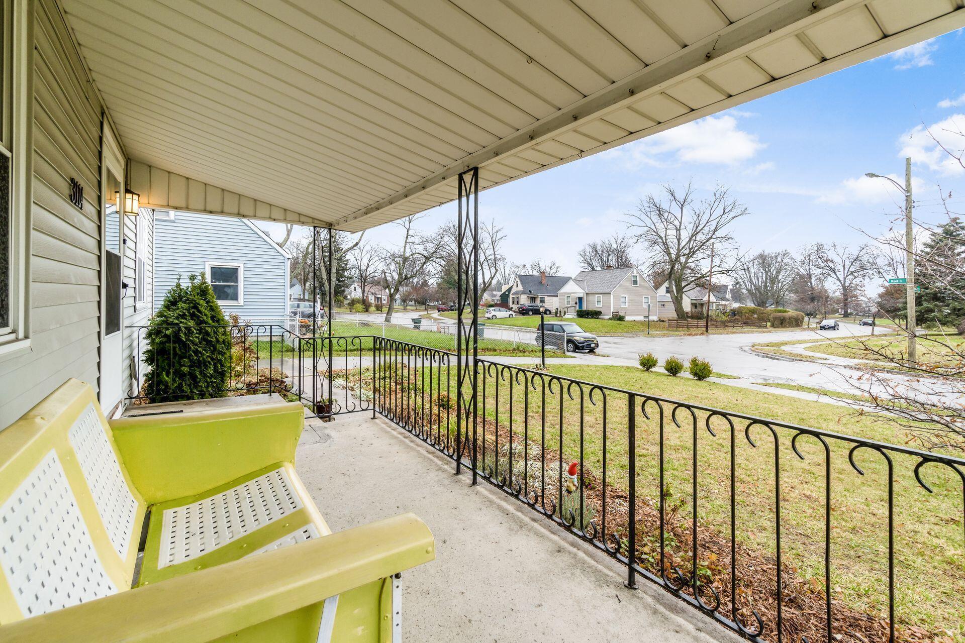 3114 Karl Road Columbus, OH 43224 - Photo 5 of 50 Front Porch