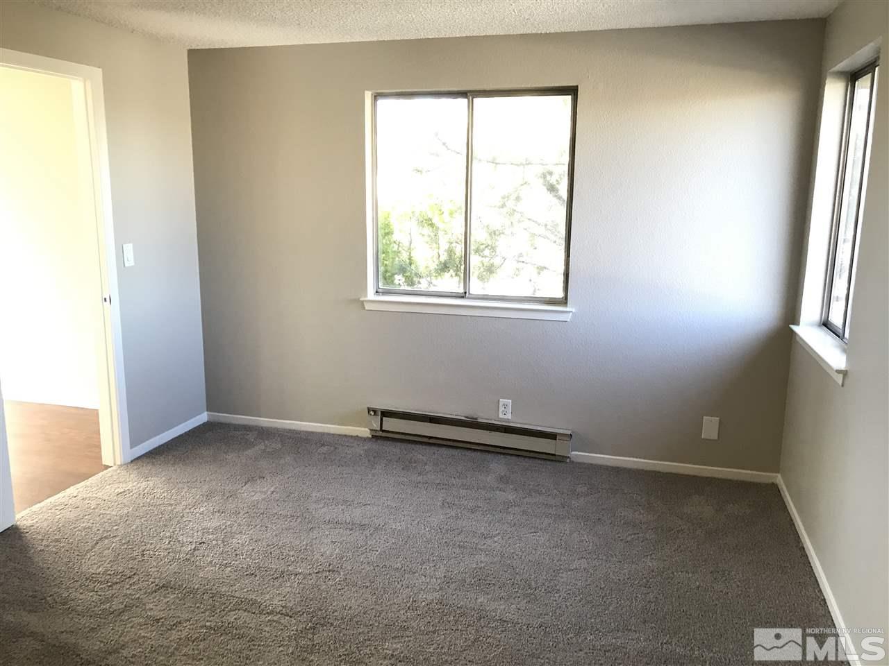 1575 Akard Drive Reno, NV 89503 - Photo 4 of 25 Photo 4