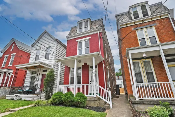 $324,900 | 4266 Williamson Place, Cincinnati, OH 45223