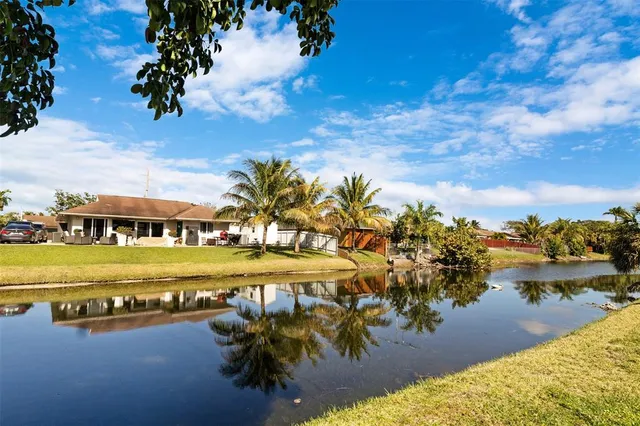 $590,000 | 9231 North Cypress Circle, Miramar, FL 33025