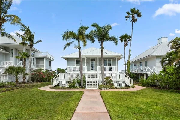 $1,450,000 | 143 Useppa Island, Bokeelia, FL 33922