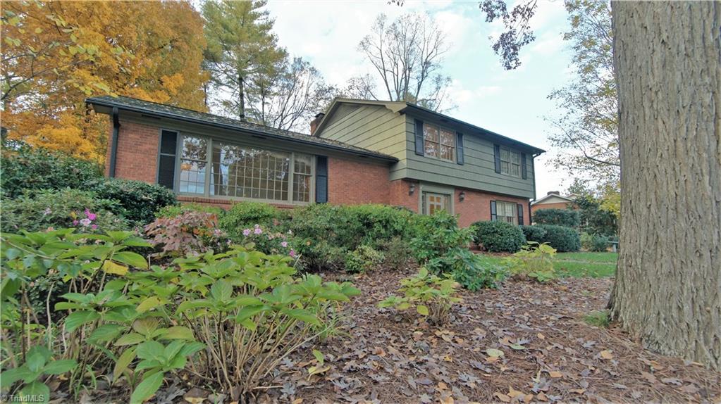 3020 Prytania Road Winston-Salem, NC 27106 - Photo 2 of 29