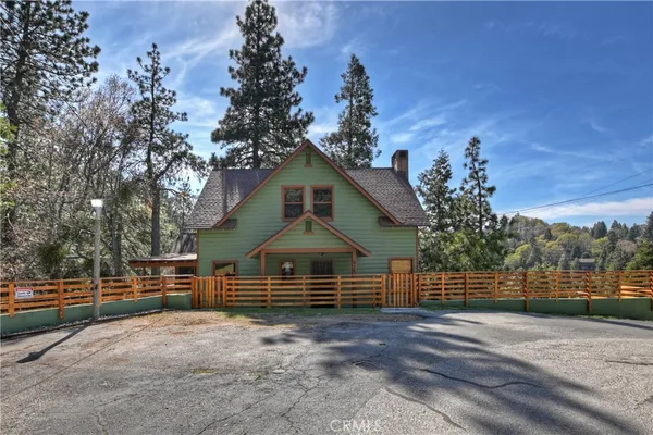 $463,500 | 617 Acacia Drive, Crestline, CA 92325