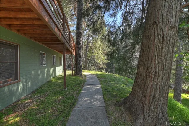 $530,000 | 617 Acacia Drive, Crestline, CA 92325