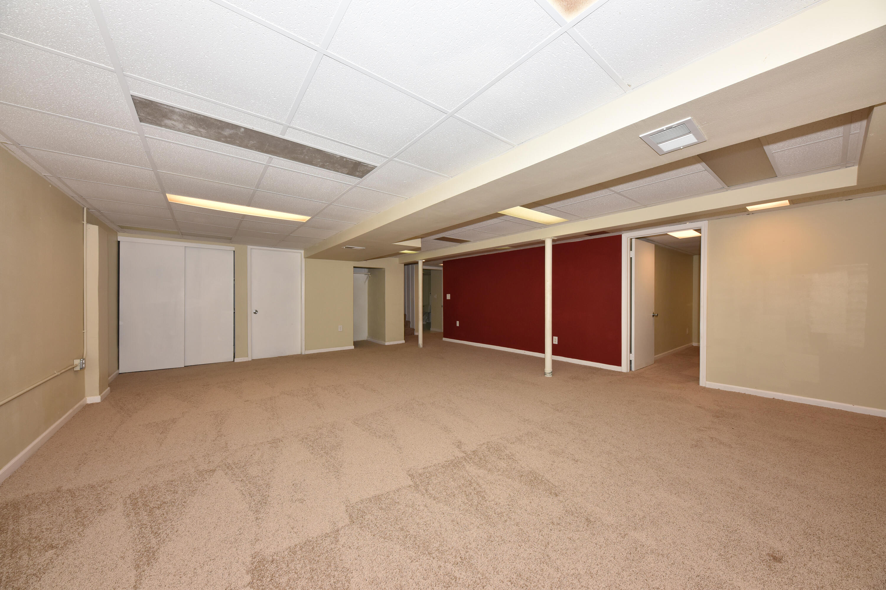 5669 South 24th Street Milwaukee, WI 53221 - Photo 23 of 33 Rec Room