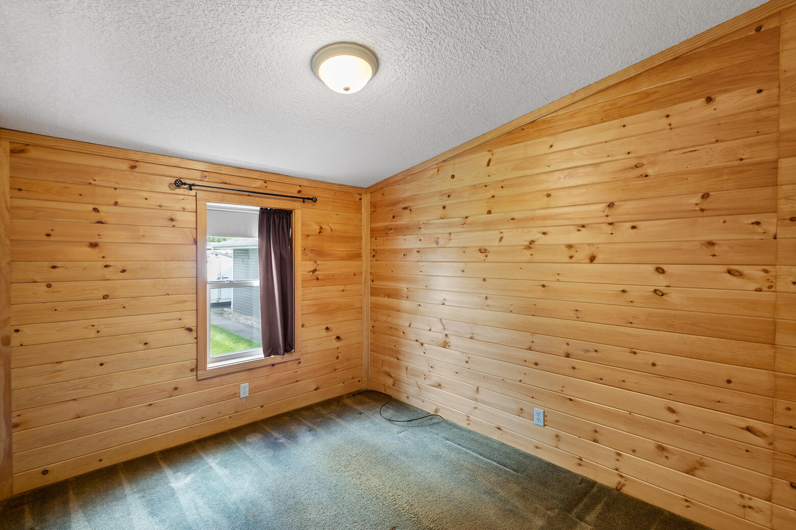 46597 Delta Drive Decatur, MI 49045 - Photo 23 of 36 Bed 2